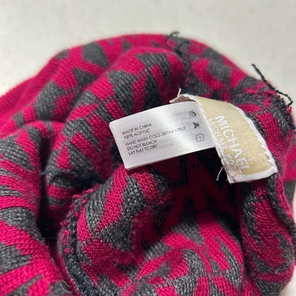 MK Michael Kors Signature Logo Beanie Hat Pink One Size - Picture 3 of 3